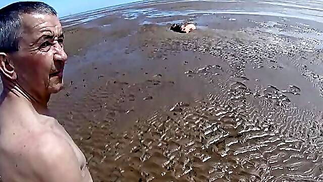 Wank On The Beach