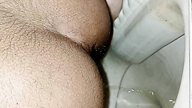 Bhabi toilet m pissing krty hauy