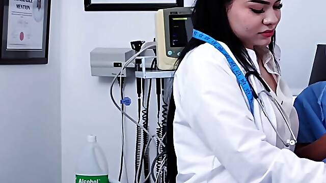 Arab female doctor examines young guys sexual response and changes in his penis with a penis pump