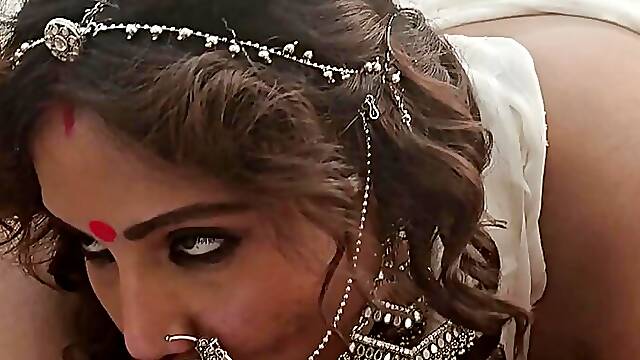 Raseeli maid horny hardcore sex with house owner