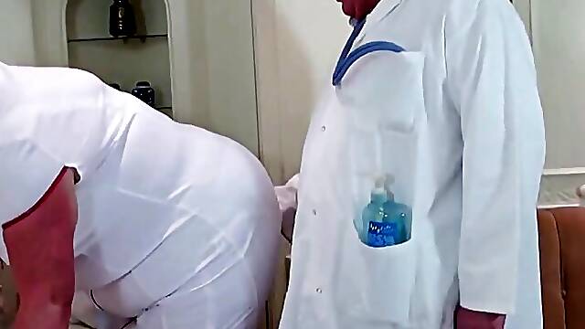 Juicy ginger &amp; the dirty doctor