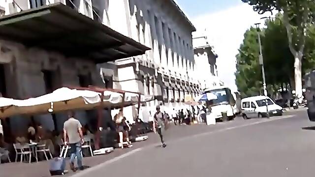 Morena with her taxi taxi, Daiana takes Caxxi (full centoxcento film)