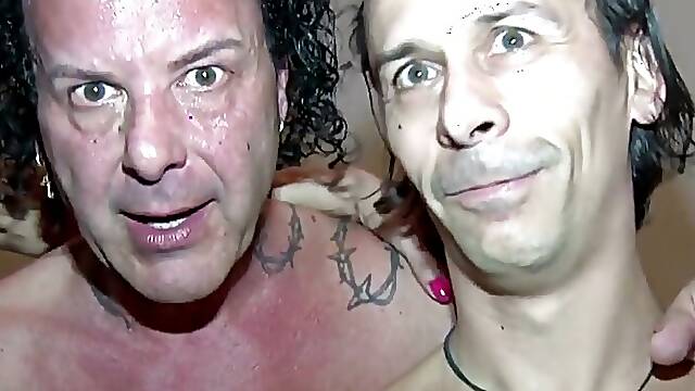 Housewives and bisex take it in the ass