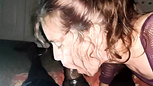 Wifey and I High, and She Eats Nuts Out of Me