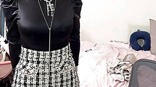 AB2503 Secretary 50cm long dildo challenge (Chinese and English subtitles)