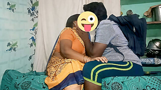 Tamil collage student teacher fucking in bedroom