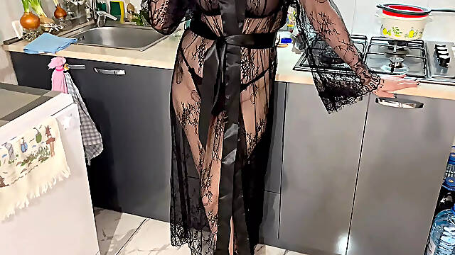 While my husband was on a business trip, a gorgeous milf in a negligee gave me a blowjob and I fucked her doggystyle.