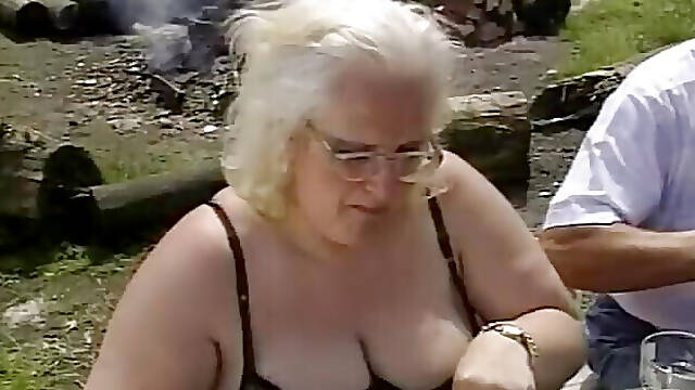 Xkiss - Grandpa and grandma picnic, part 2