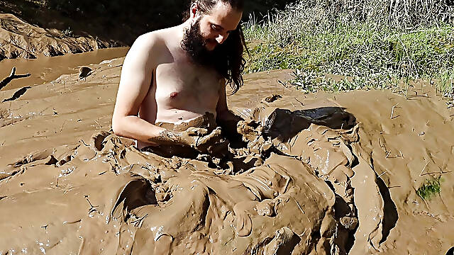 Mud Grabs... Mud Submits