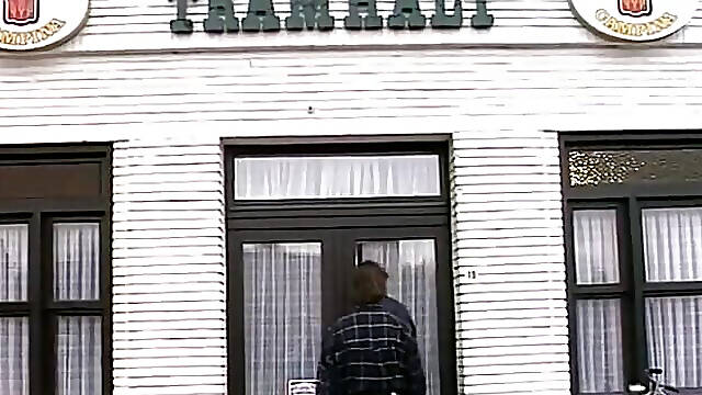 Xkiss - cafe tramhalt part 4