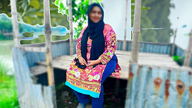 I Caught My Friends Hot Wife outdoor with her Boyfriend &amp; i give her Punished &amp; Share her Husband by Video call