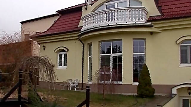 German Granny in stockings enjoys anal fuck