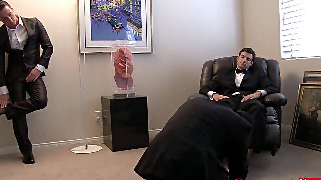 Master Gerard Stamp On His Foot Servant Face For Pleasure