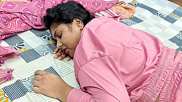 Hot bedroom night dress romantic hot fuck by kerala mallu couples