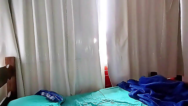 There Was a Lot of Screaming in the Street When I Went to Take a Nap Completely Naked.