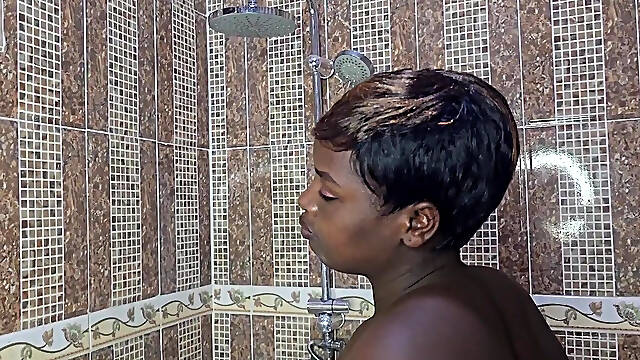 AFRICAN SOLO GRANNY MASTURABTE HER PERFECT PUSSY FULL VIDEO