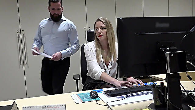 French slut gets fucked on her desk at work