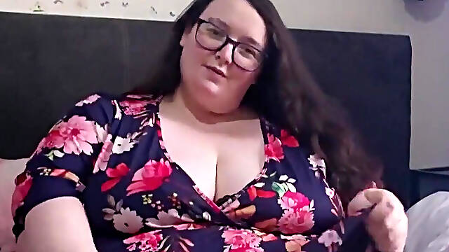 SSBBW Orgasm in a Sun Dress