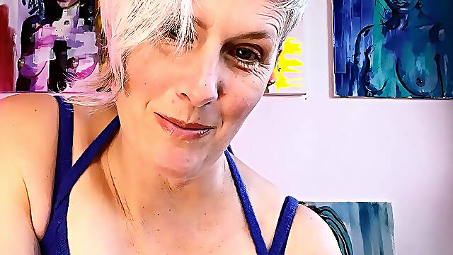 Hot Stepmother Encourages You and Teaches You How to Eat Your Cum - MILF JOI Praise CEI