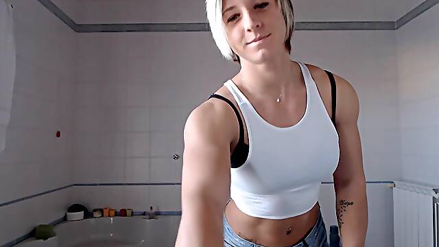 Flex all my muscles