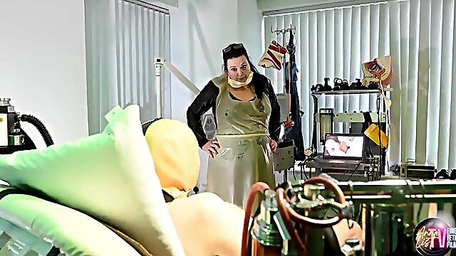 Nurse Anna and the Company Sex Creep - the full length movie **MOV**