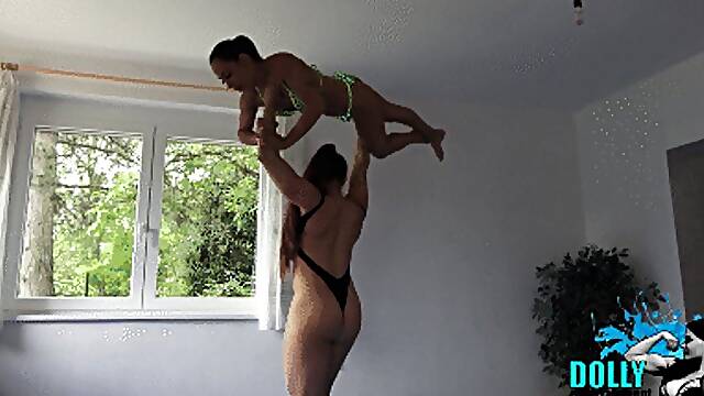 Dolly lift and carries Nomi _ Overhead lift, lunges, etc