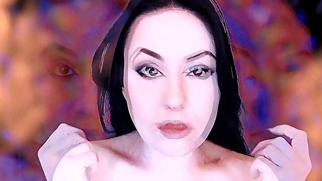 The melody of a Mermaid eyes gaze