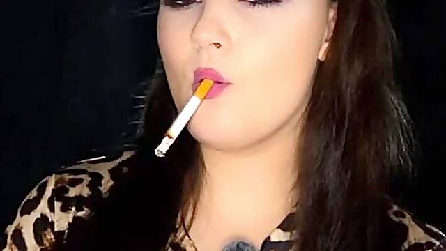 Anna Smokes in a sexy leopard top