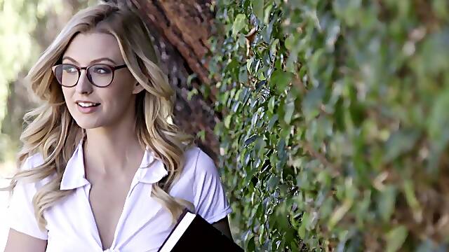 Hardcore fucking in the bedroom with amazing blonde Alexa Grace