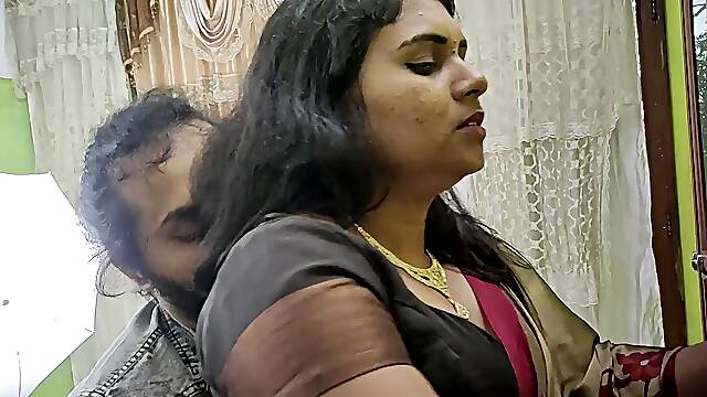 Seductive saree-wearing Vaishnavy gets her ass licked by Sharun Raj in a steamy Mallu couple scene