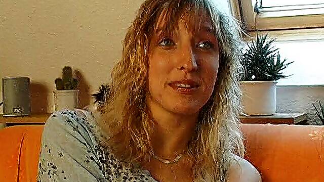 Angela got no experience with the porn business