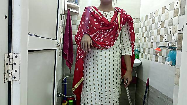 My Step Sister Caught Me Taking Bath in Bathroom Secretly and Fucked Xnxx by Herself Hottest Indian Sexy Bathing and Show Big