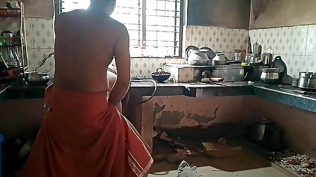 Indian Malayali Housewife Is Fucked Doggy Style by Her Husband at Home in the Kitchen