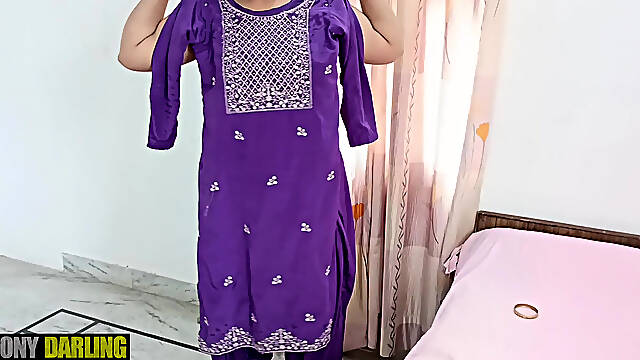 Nude Stepmom Wear Punjabi Suit and Dance on Pakistani Mujra Song