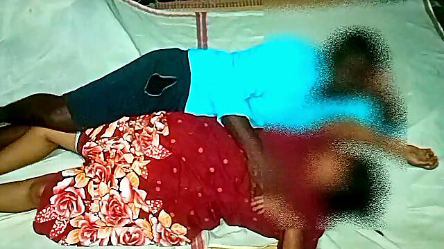 Tamil Village Aunty Hot Romance